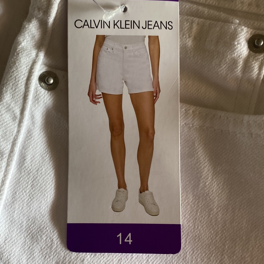 Calvin Klein Women Jeans White Shorts Size 14 NWT